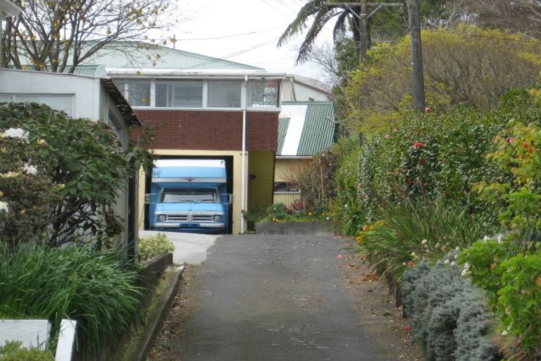 Photo of property in 221a Tukapa Street, Westown, New Plymouth, 4310