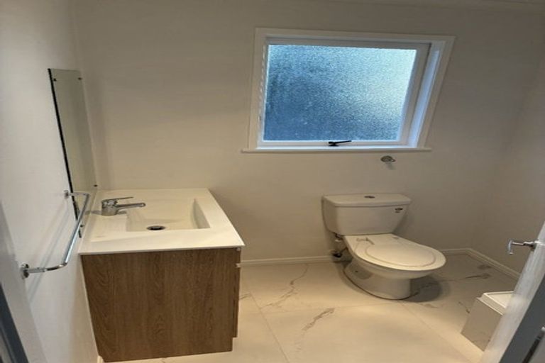 Photo of property in 14 Helena Street, Massey, Auckland, 0614