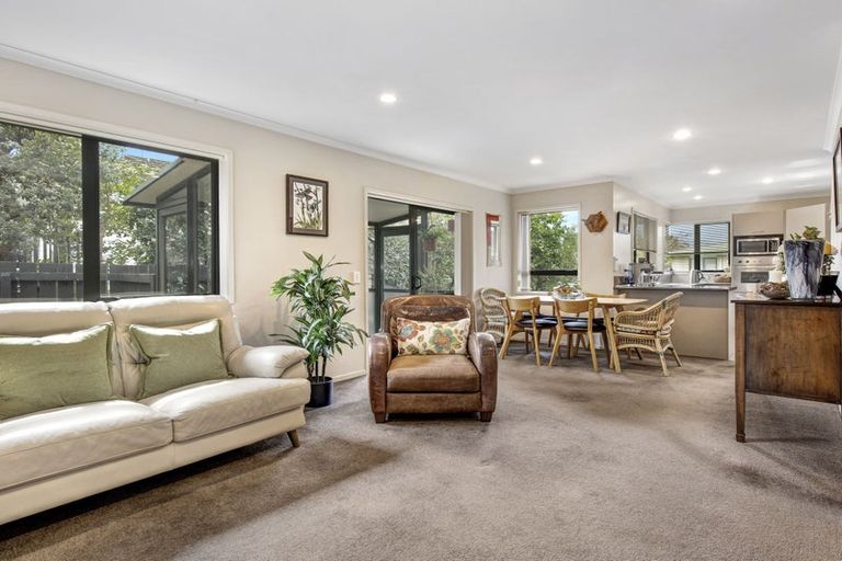 Photo of property in 1a Alexander Place, Otaki, 5512