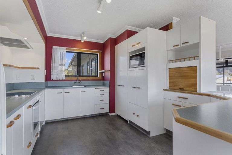 Photo of property in 201 Kiwi Road, Whangamata, 3620