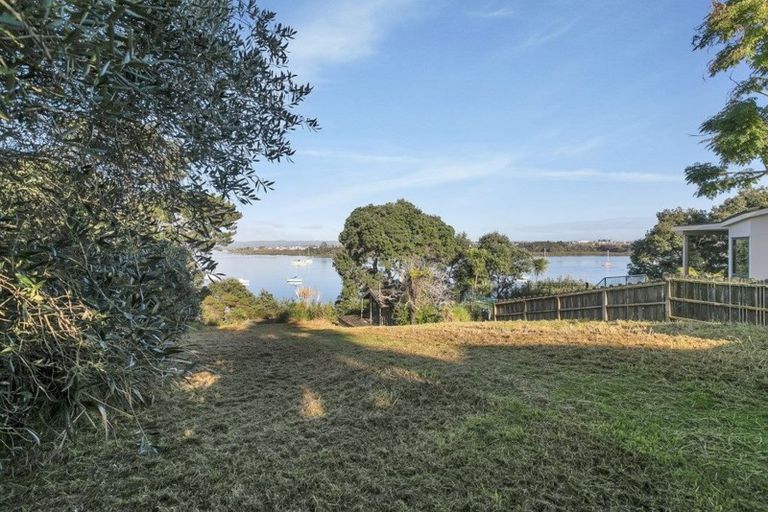 Photo of property in 11 Beach Haven Road, Beach Haven, Auckland, 0626