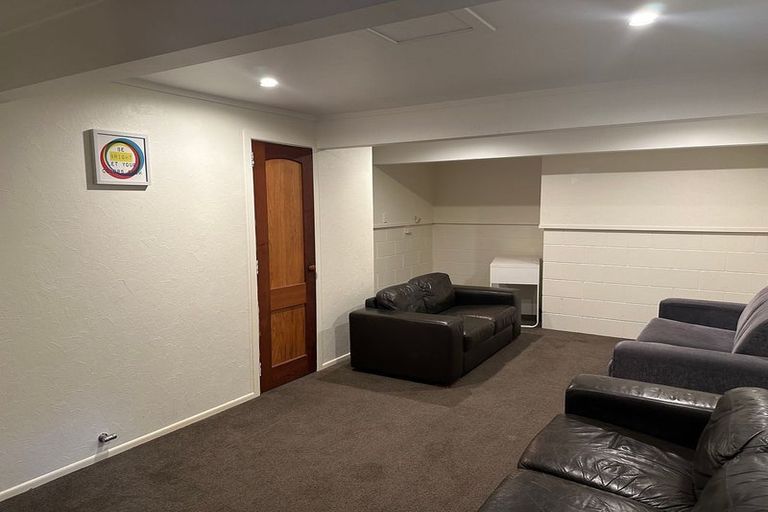 Photo of property in 175 Ngamotu Road, Spotswood, New Plymouth, 4310