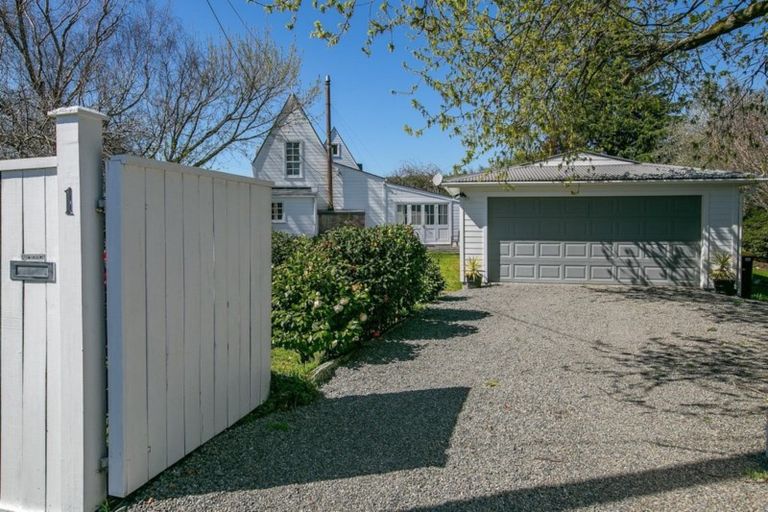 Photo of property in 1 Reading Street, Greytown, 5712