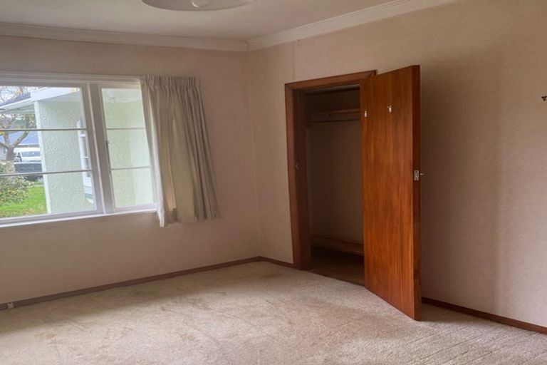 Photo of property in 36 Oxford Crescent, Ebdentown, Upper Hutt, 5018