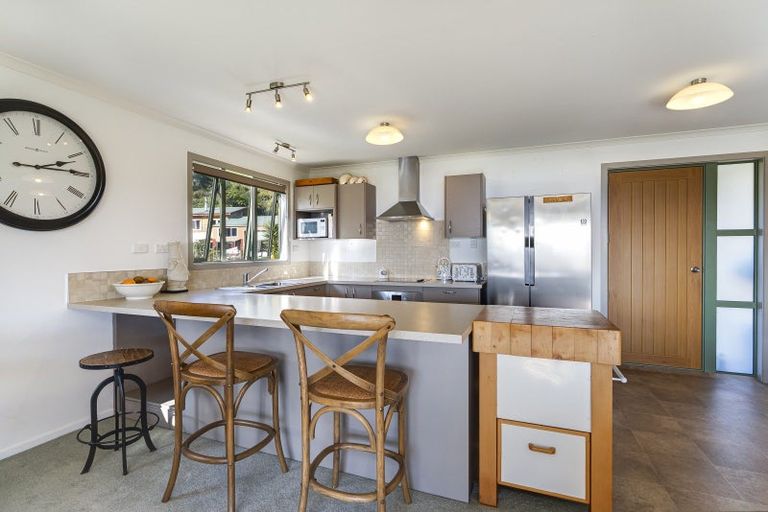 Photo of property in 19 Pohutukawa Place, Pohara, Takaka, 7183