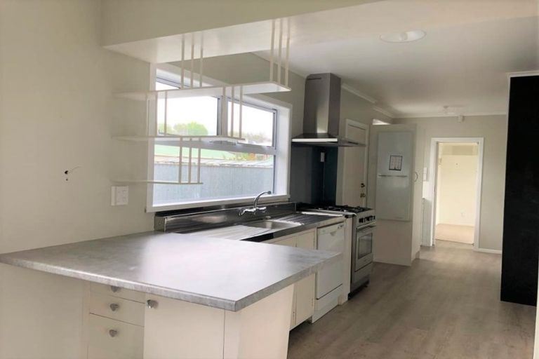 Photo of property in 11 Duke Street, Levin, 5510