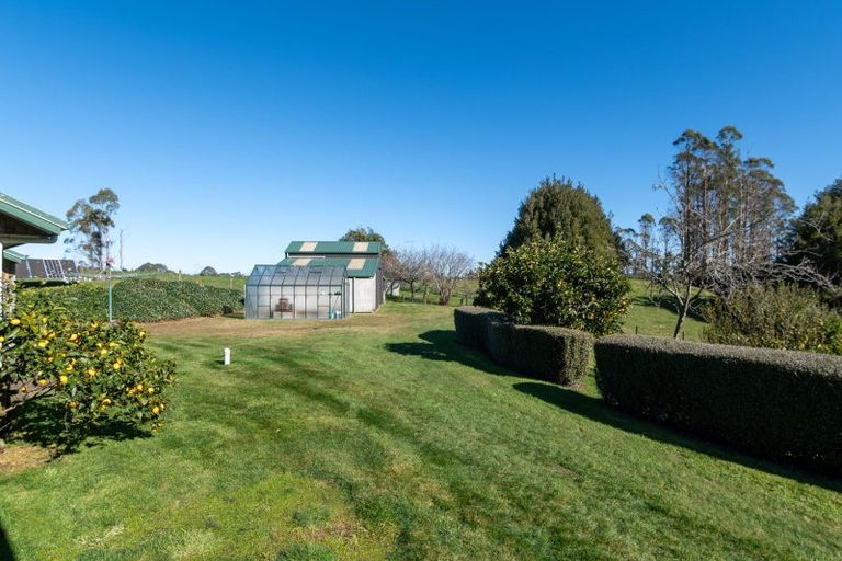 Photo of property in 99 Kapukapu Road, Hamurana, Rotorua, 3096