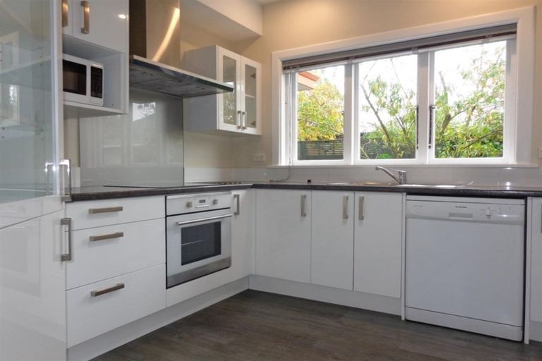 Photo of property in 99 Edgeware Road, St Albans, Christchurch, 8014