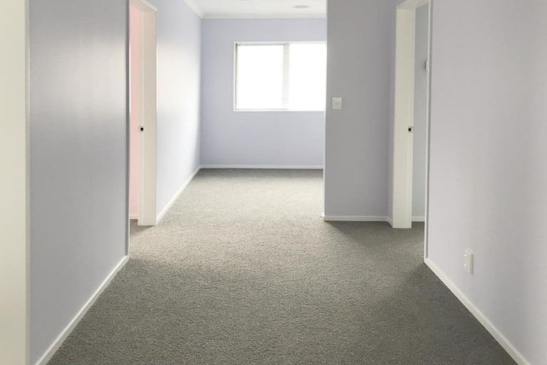 Photo of property in 5 Prestwich Rise, Churton Park, Wellington, 6037