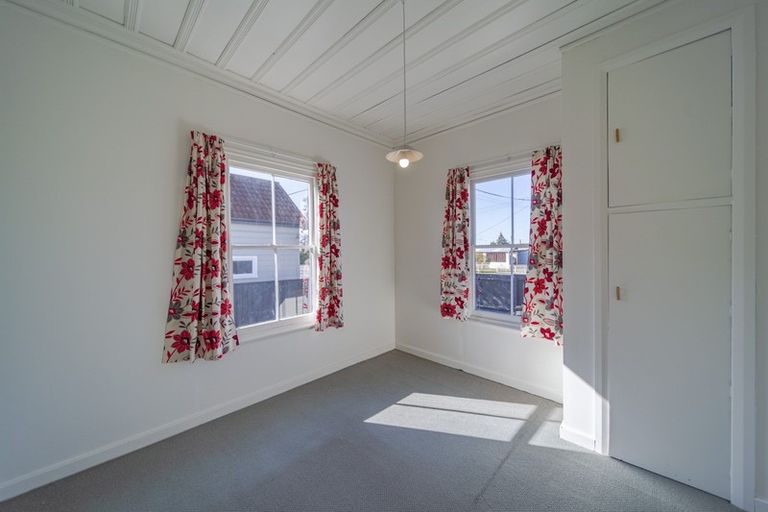 Photo of property in 4 Wellington Road, Waipukurau, 4200