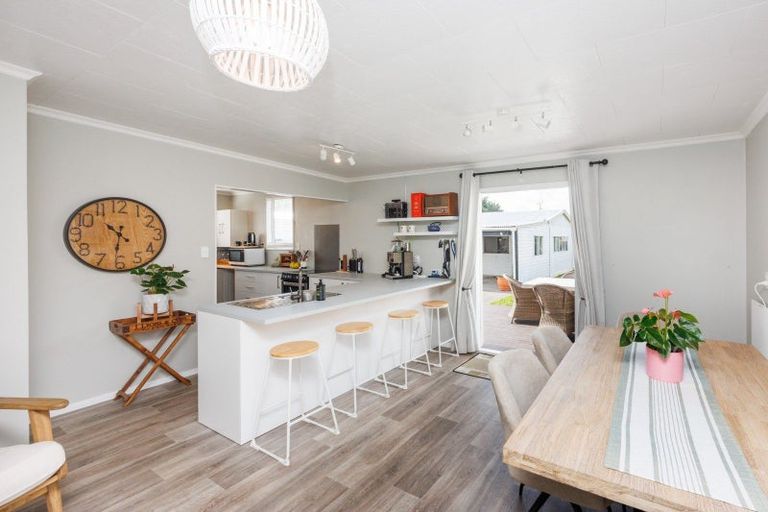 Photo of property in 11 Montagu Street, Feilding, 4702
