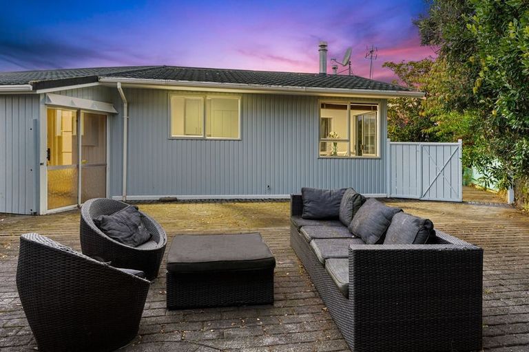 Photo of property in 6 Lindale Grove, Waikanae Beach, Waikanae, 5036