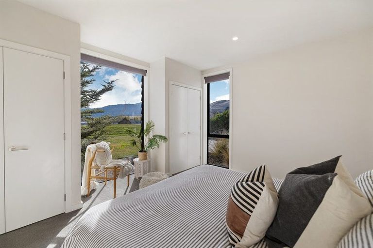Photo of property in 12 Fife Court, Jacks Point, Queenstown, 9371