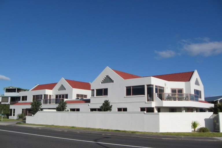 Photo of property in 2/124 Ocean Road, Ohope, 3121
