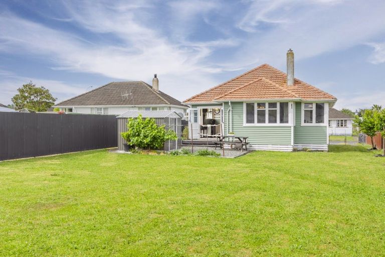 Photo of property in 2 Mccarthy Terrace, Waipukurau, 4200