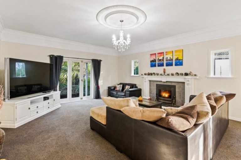 Photo of property in 1410 Old North Road, Helensville, 0875