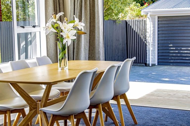 Photo of property in 4 Shaftesbury Street, Avonhead, Christchurch, 8042