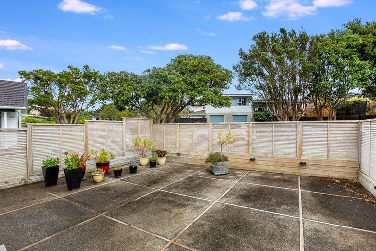 Photo of property in 154 Kahu Road, Paremata, Porirua, 5024