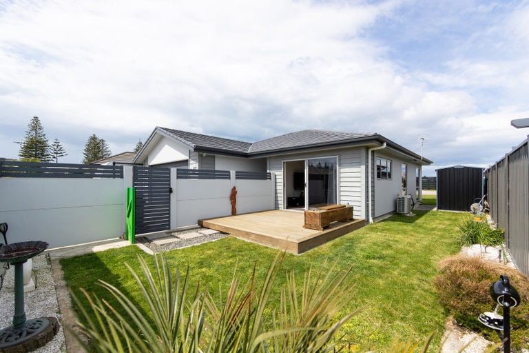 Photo of property in 5 Hurunui Drive, Te Awa, Napier, 4110