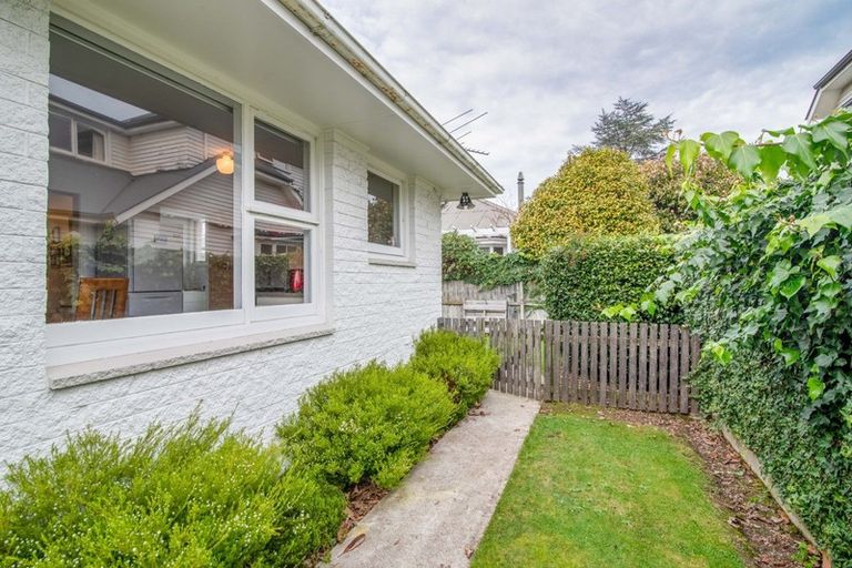 Photo of property in 1/76 Saint Martins Road, Saint Martins, Christchurch, 8022