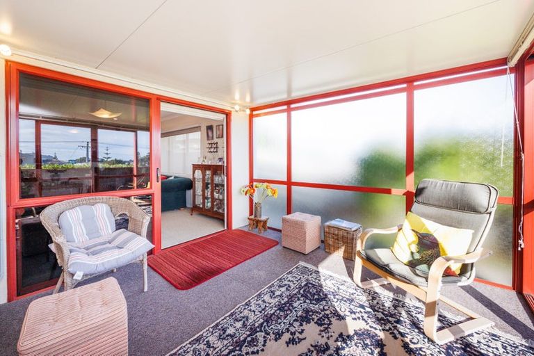 Photo of property in 12 Robbie Street, Foxton Beach, Foxton, 4815