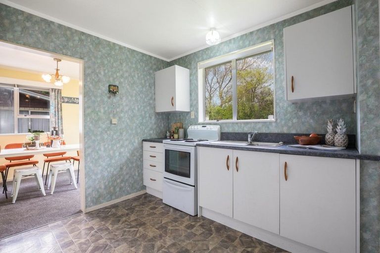 Photo of property in 292a Main Road, Tawa, Wellington, 5028