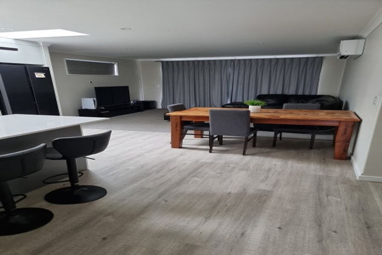 Photo of property in 16 Horoeka Street, Avonhead, Christchurch, 8042