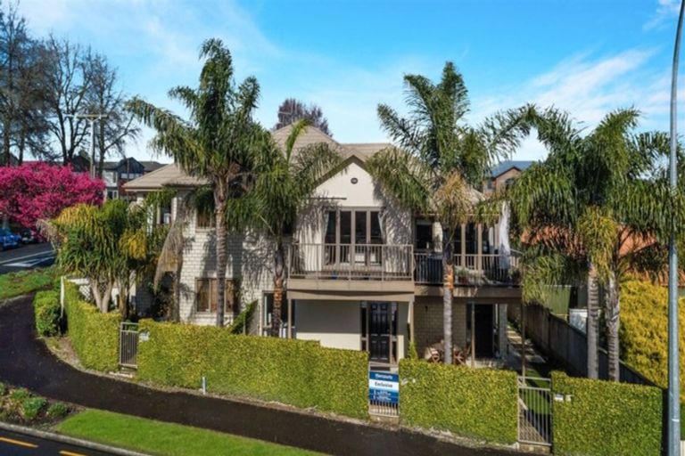 Photo of property in 1211b Victoria Street, Whitiora, Hamilton, 3200