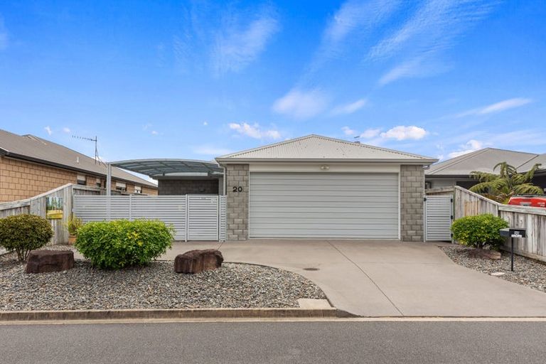 Photo of property in 20 Marion Crescent, Papamoa Beach, Papamoa, 3118