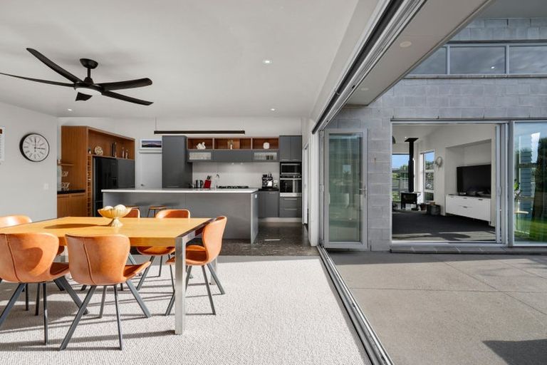 Photo of property in 61 Karamea Street, Whalers Gate, New Plymouth, 4310