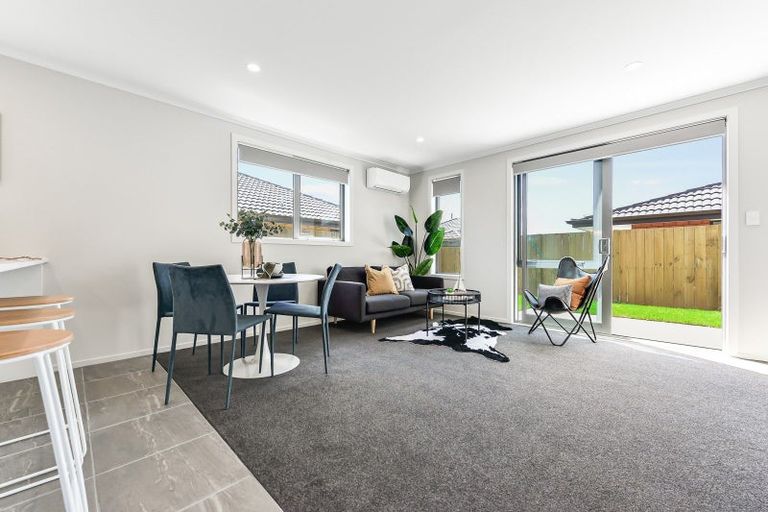 Photo of property in 50 Waruhia Crescent, Rototuna North, 3281