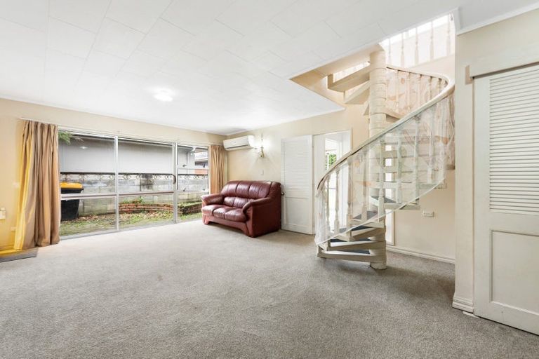 Photo of property in 650 Ferguson Street, Terrace End, Palmerston North, 4410