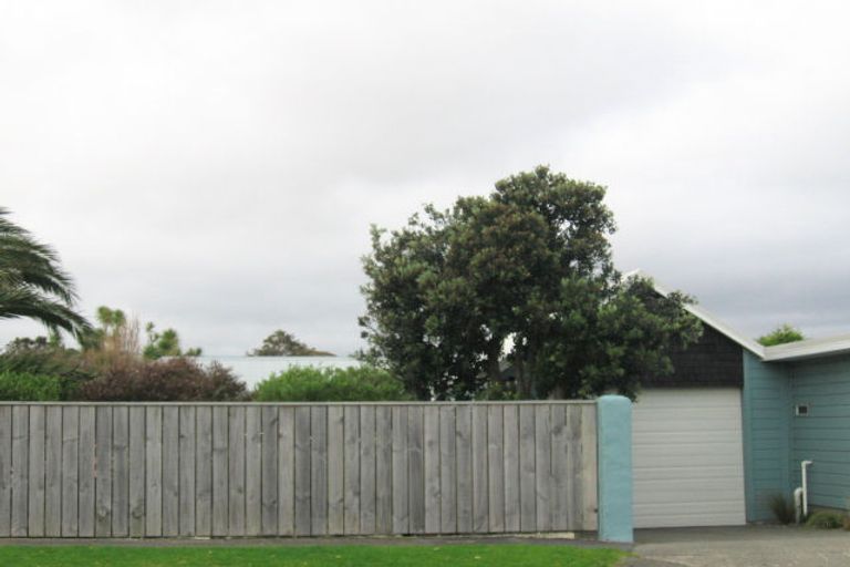 Photo of property in 86 Manly Street, Paraparaumu Beach, Paraparaumu, 5032