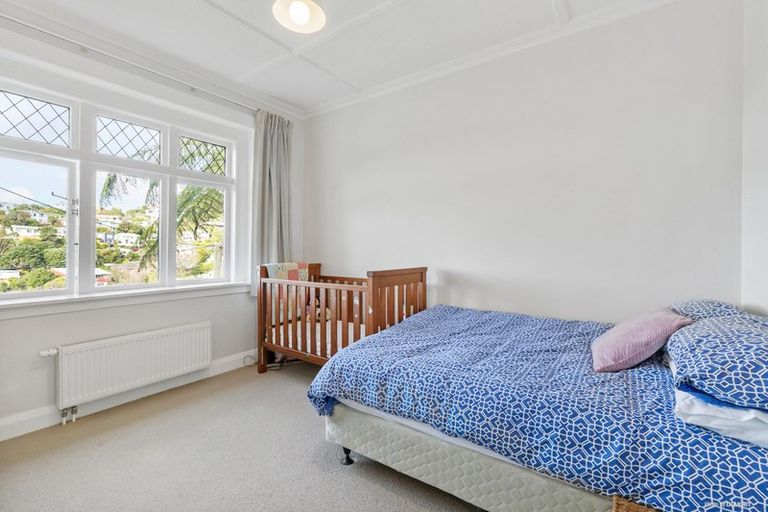 Photo of property in 54b Severn Street, Island Bay, Wellington, 6023