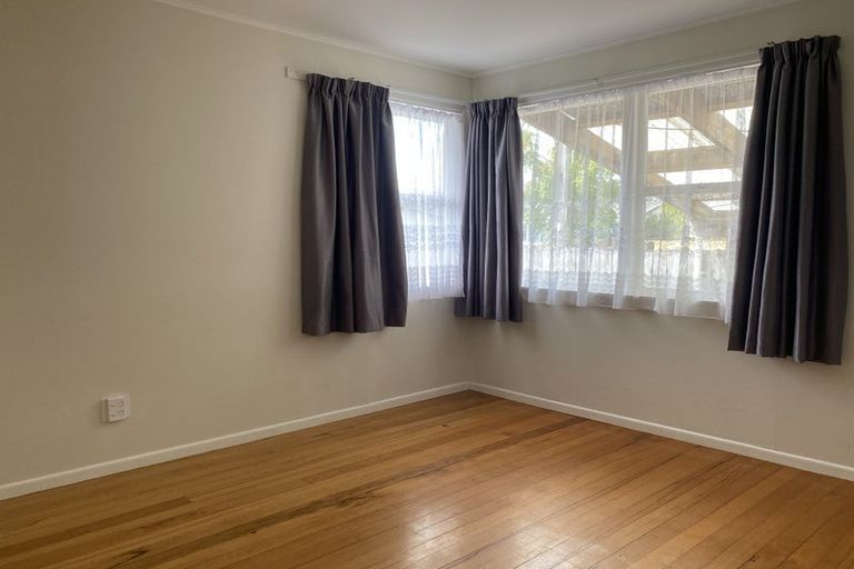 Photo of property in 39a Harrington Road, Henderson, Auckland, 0610