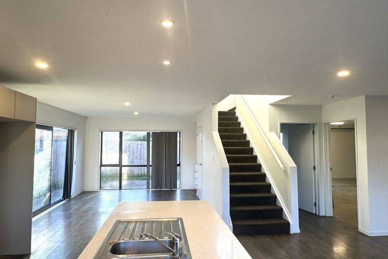 Photo of property in 53a Robertson Road, Favona, Auckland, 2024