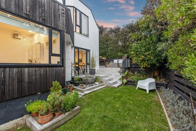 Photo of property in 1/8 Lookaway Place, Huntsbury, Christchurch, 8022