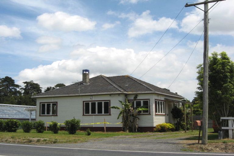 Photo of property in 207 Riverhead Road, Kumeu, 0892
