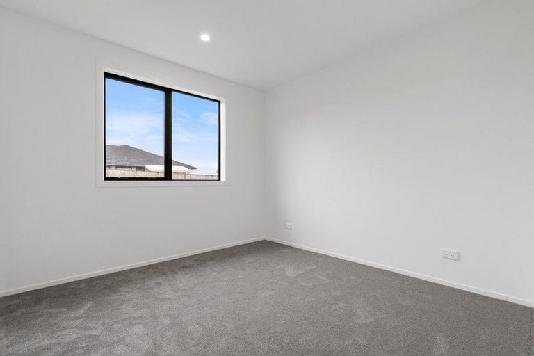 Photo of property in 8 Booker Drive, Tuakau, 2121