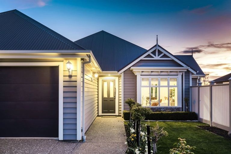 Photo of property in 60 Grayshott Avenue, Casebrook, Christchurch, 8051