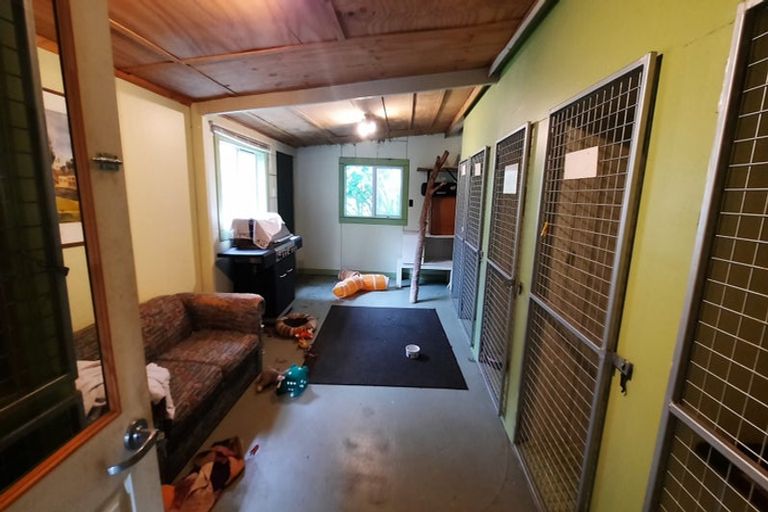 Photo of property in 746 Clutha River Road, Rongahere, Balclutha, 9274