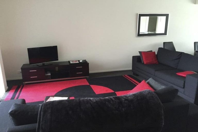 Photo of property in 42 Kuaka Drive, Takanini, 2112