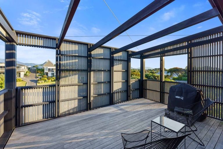 Photo of property in 7 Tutere Street, Waikanae Beach, Waikanae, 5036