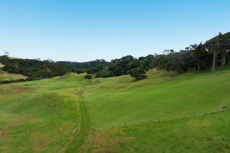 Photo of property in 34 Cemetery Road, Pollok, 2684