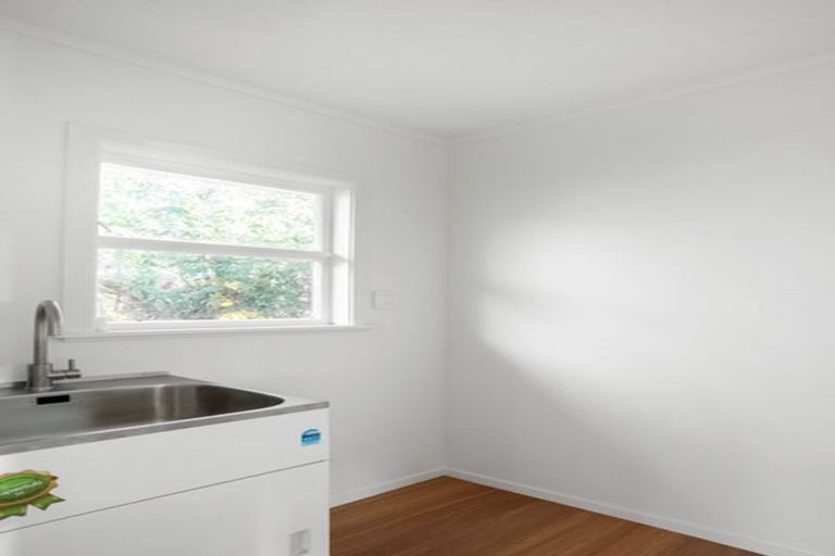 Photo of property in 20 Dale Road, Raumati South, Paraparaumu, 5032