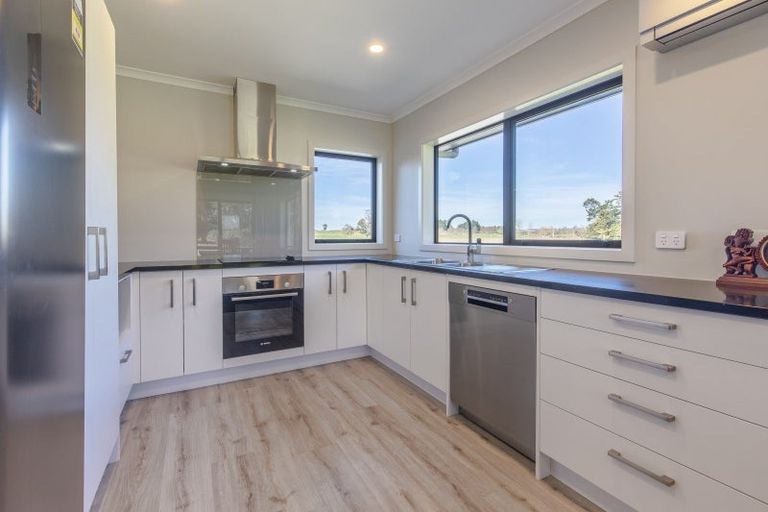 Photo of property in 63 Farm Road, Waipukurau, 4284