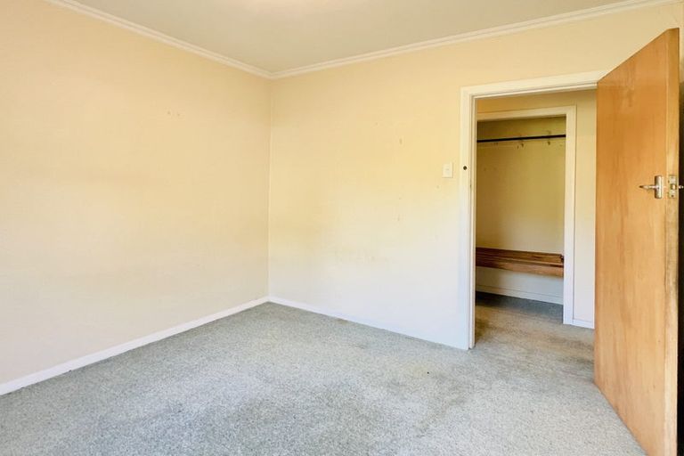 Photo of property in 50 Randwick Road, Northland, Wellington, 6012