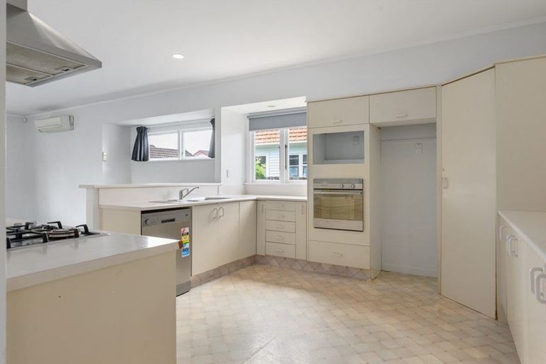 Photo of property in 1 James Street, Hamilton East, Hamilton, 3216