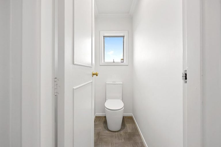 Photo of property in 12 Resthill Crescent, Glenview, Hamilton, 3206