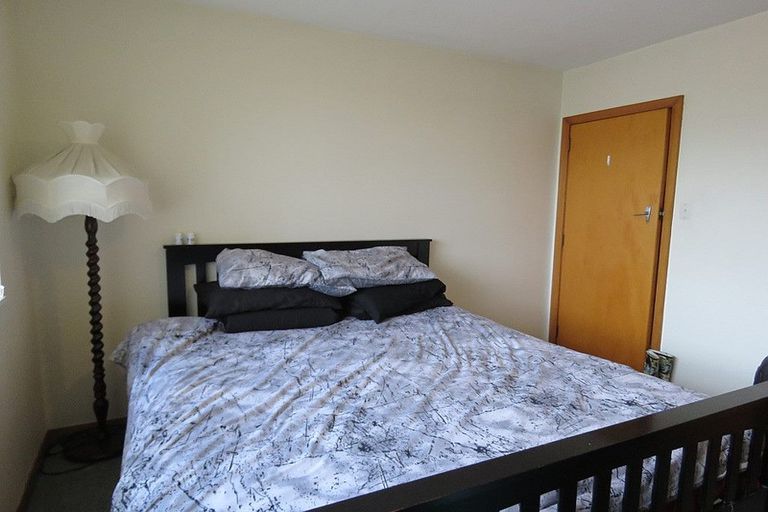 Photo of property in 2/28 Mona Vale Avenue, Riccarton, Christchurch, 8011